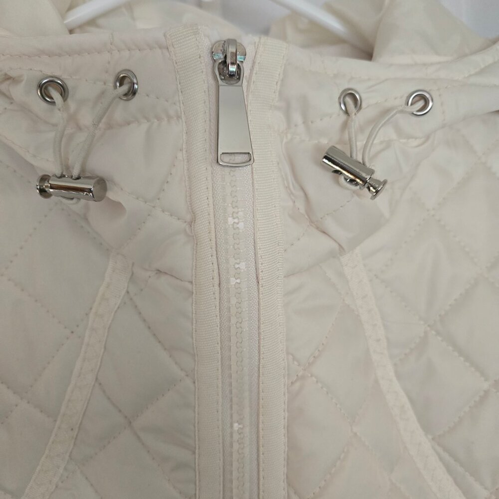 Cute quilted jacket - image 4